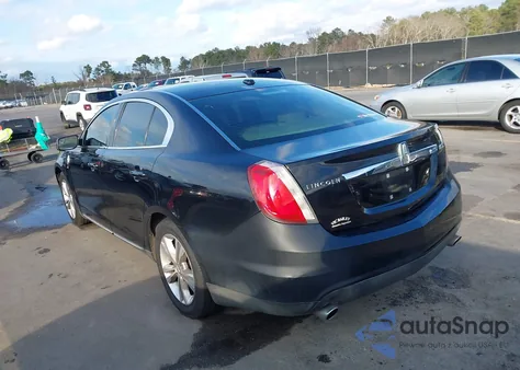 2010 Lincoln Mks z USA, uszkodzony, nr VIN 1LNHL9DR1AG601641